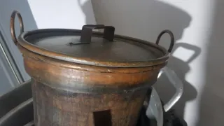 Pentola in rame antica