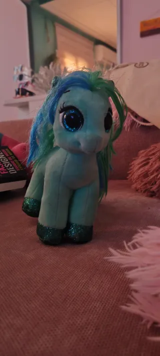 Peluche de poni azul y verde