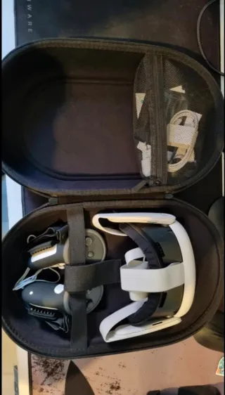 Meta Quest 3 512GB + accesorios [nueva poco uso]