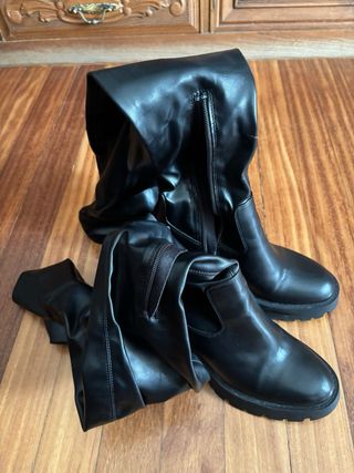 Botas altas negras