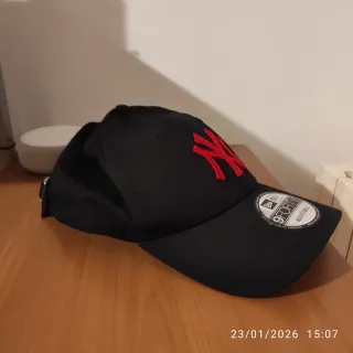 Cappello New Era NY Nero Rosso