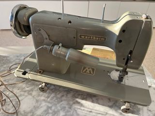 Máquina de coser Wertheim