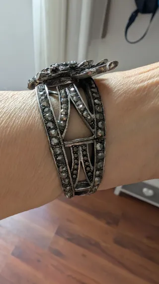 Pulsera de búho con pedrería