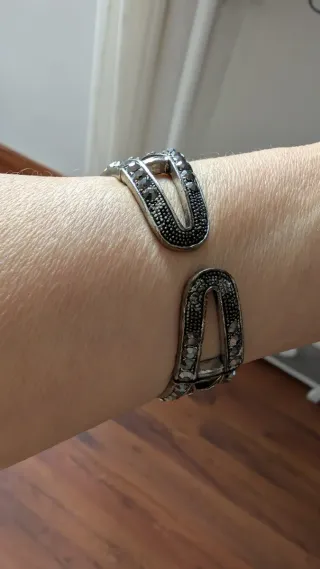 Pulsera de búho con pedrería