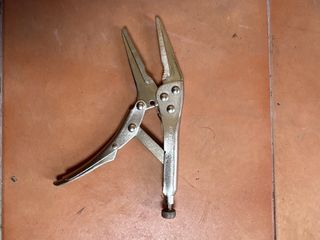 Tenaza Grip Nariz Larga