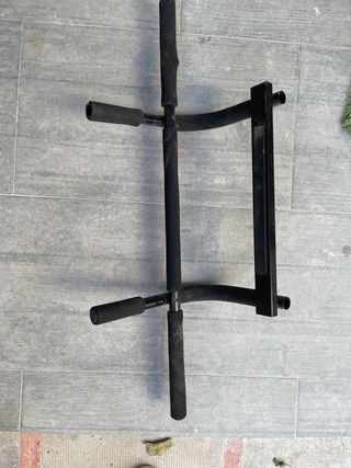 Barra de dominadas negra