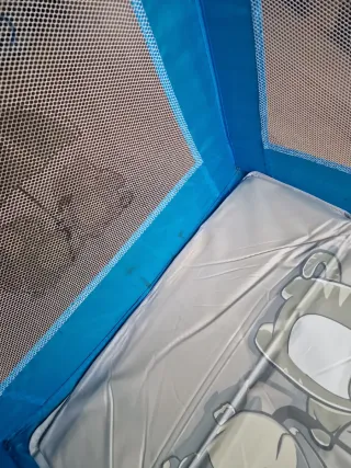 Cuna de viaje para bebés con colchoneta plegable