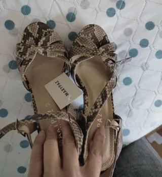 Tacones Marypaz nuevos piel serpiente