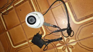 Cámara de seguridad con adaptador