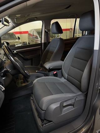 Volkswagen Touran 2012