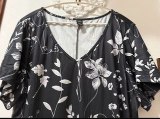 Vestito lungo floreale nero e bianco