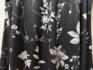 Vestito lungo floreale nero e bianco