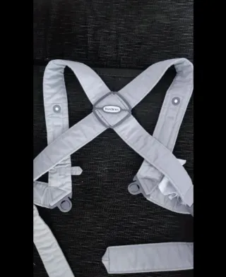 OCASIÓN!!! Mochila Portabebés Babybjörn Mini Gris