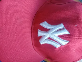 Gorra Plana New York Yankees Roja