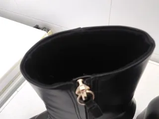 Botines negros tacón