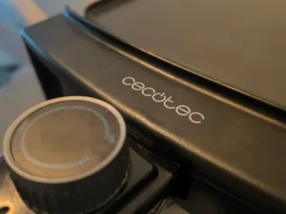 Plancha Eléctrica Cecotec 2600W