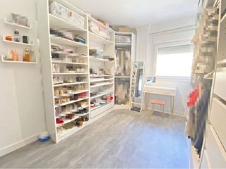 Vestidor blanco de madera