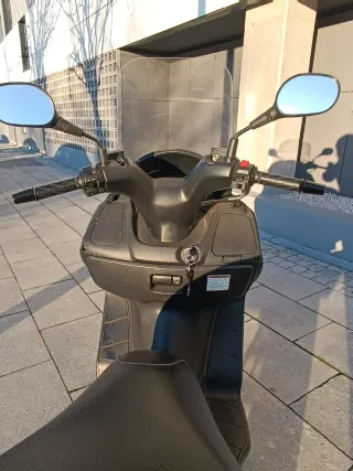 Suzuki Burgman 125cc Maxiscooter