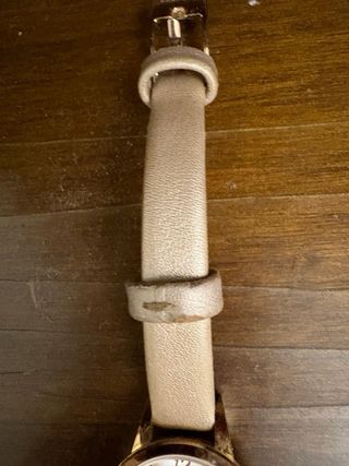 Reloj Parfois Beige y Dorado