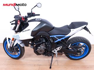 SUZUKI GSX-8S