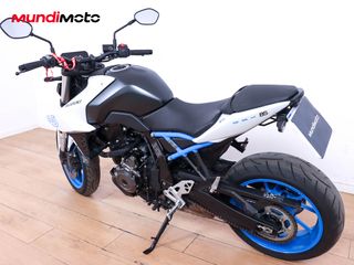 SUZUKI GSX-8S