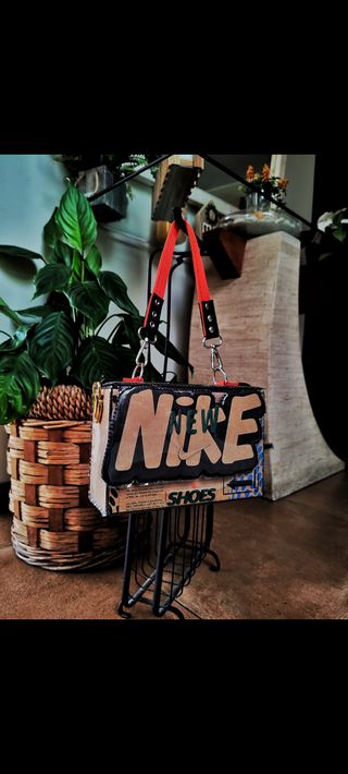 Bolso Nike Custom Hecho a Mano