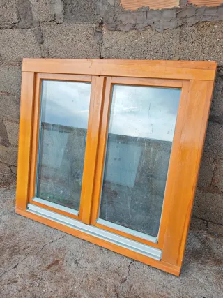 Ventana madera 111x101