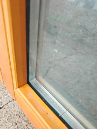 Ventana madera 111x101