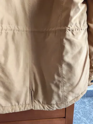 Chaqueta parka Only mostaza