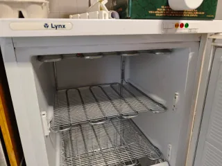 Congelador vertical Lynx