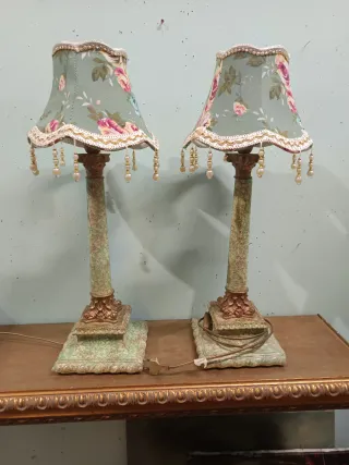 Coppia Lampade Stile Antico Tessuto Floreale