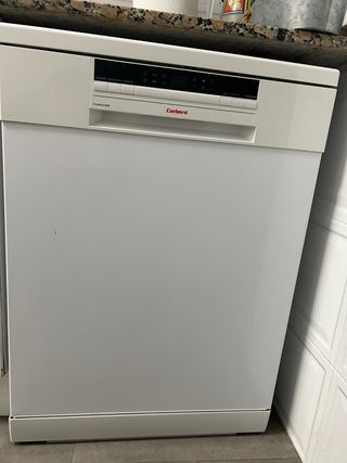 Lavavajillas Corberó con cestas oxidadas