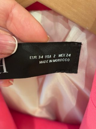 Traje chaqueta y pantalón fucsia Zara