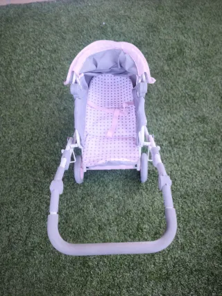Carrito de muñecas gris y rosa