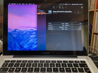 MacBook Pro 13 Intel Core i7 1TB + 128GB