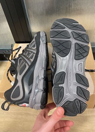 Zapatillas Asics Gel Negras y Grises