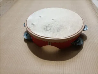 Pandeireta tradicional galega. Pandereta gallega.