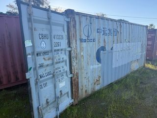 Contenedor marítimo vacío