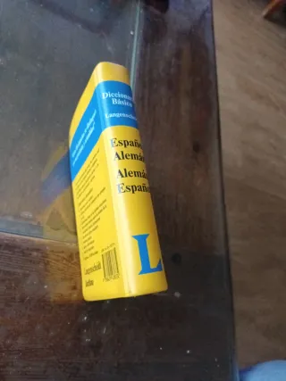 Diccionario Aleman Basico - LAN - (Spanish Edit...