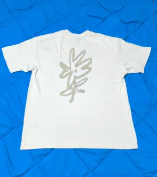 Camiseta Nike Crema Bordada