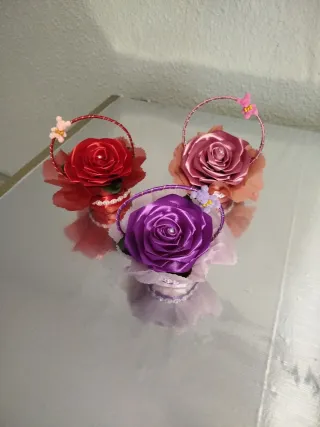 Cestas de rosas decorativas