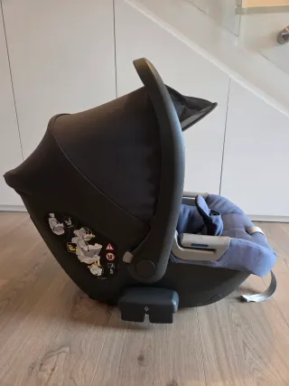 Trio Inglesina Aptica Alaska Blue con base Isofix