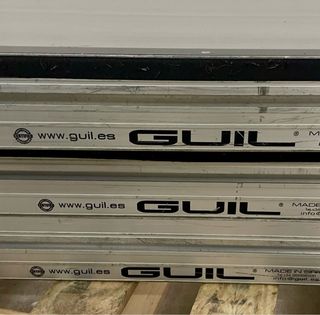 Tarimas Guil con panel de metacrilato