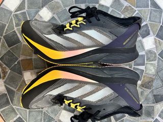 Zapatilla Adidas Boston 12