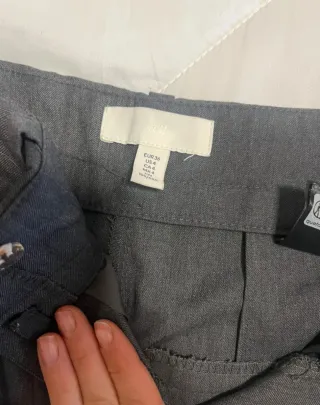 Pantalón ancho gris H&M Talla S