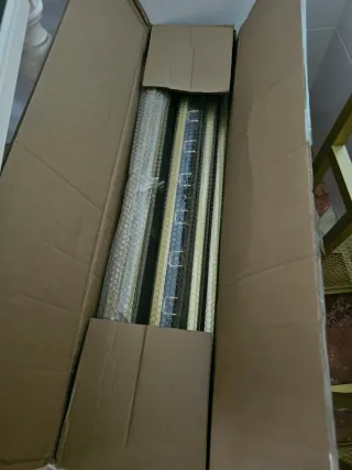 Estantería dorada de 3 baldas