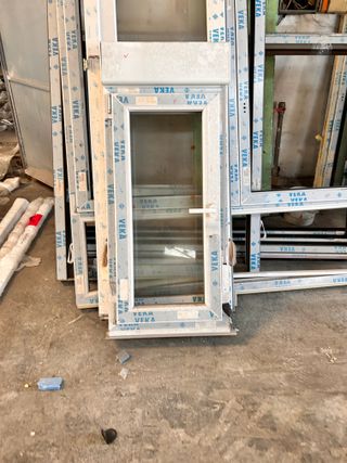 Ventana de una hoja VEKA nueva