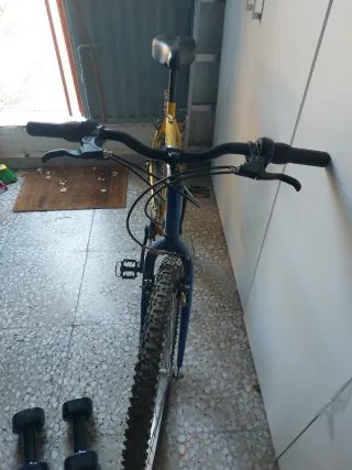 Bicicleta BanCorreos.