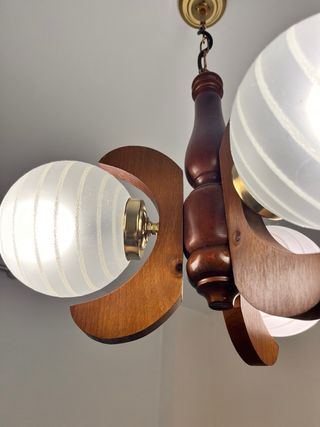 Lámpara de techo madera y cristal