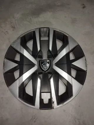 Tapacubo Peugeot 208